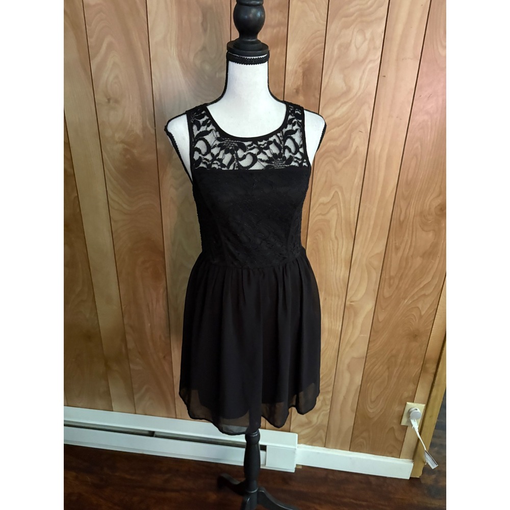 Lily Rose Black Lace Sleeveless Fit and Flare Dress Keyhole Back Small